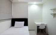 Kamar Tidur 2 Combined 3BR without Living Room at Evenciio Margonda Apartment By Travelio