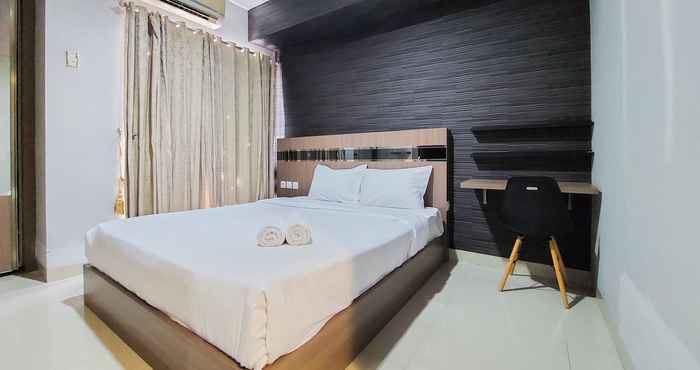 Bedroom Simply Look Studio Apartment at Atria Residences Gading Serpong By Travelio