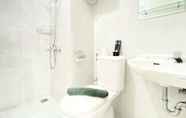 In-room Bathroom 5 Spacious 2BR at Grand Asia Afrika Apartment By Travelio