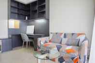 Ruang untuk Umum Elegant and Comfy 2BR Apartment with Private Lift at Menteng Park By Travelio