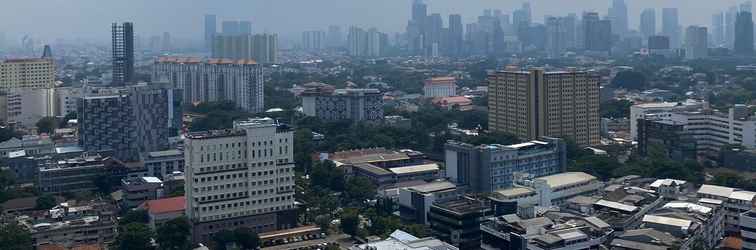 Lobby Nice and Elegant 2BR Apartment at 26th Floor Menteng Park By Travelio