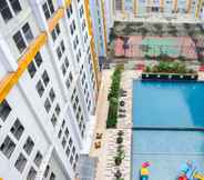 Swimming Pool 5 Cozy Studio Apartment at 11th Floor Paramount Skyline By Travelio