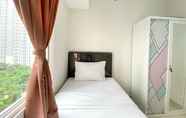 Kamar Tidur 2 Elegant and Comfy 2BR Apartment at Springlake Summarecon Bekasi near Summarecon Mall By Travelio