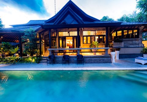 Lobby Villa Frangipani Seminyak