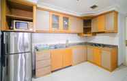 Common Space 4 Homey 2BR with Extra Room Apartment at Taman Beverly By Travelio