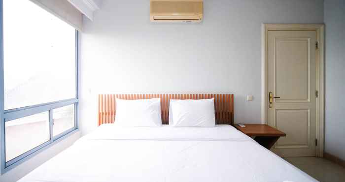 ห้องนอน Homey 2BR with Extra Room Apartment at Taman Beverly By Travelio