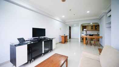 Ruang untuk Umum 4 Homey 2BR with Extra Room Apartment at Taman Beverly By Travelio
