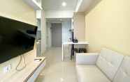 Ruang untuk Umum 2 Nice and Comfort 1BR Apartment at Vasanta Innopark By Travelio