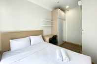 Bilik Tidur Nice and Comfort 1BR Apartment at Vasanta Innopark By Travelio