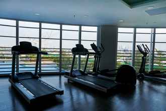 Fitness Center 4 Warm and Simply Studio Room Apartment at West Vista By Travelio