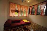 Bedroom Sundak Beach House 4