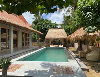 Luar Bangunan 2 Golden Garuda Cottages