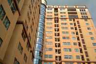 Exterior Luxury Apartment 3BR at Grand Setiabudi By Travelio