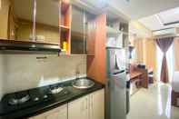 Others Cozy Apartment Studio at Oasis Cikarang By Travelio