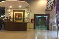 Lobby Cozy 1BR Apartment at Braga City Walk By Travelio