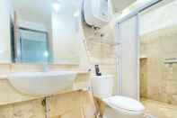 In-room Bathroom Cozy 1BR Apartment at Braga City Walk By Travelio