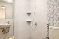 Toilet Kamar Classic 2BR Apartment at 7th Floor Tokyo Riverside PIK 2 By Travelio