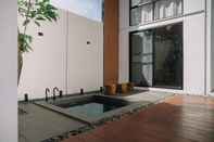 Swimming Pool Little Duck Villa Bandung