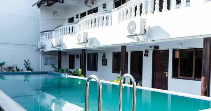 Swimming Pool Pai Residence Hotel