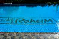 สระว่ายน้ำ RoheiM Farm and Wellness Resort