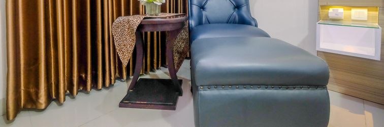 Lobby Fully Furnished with Luxury Design Studio Apartment at The Oasis By Travelio