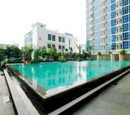 Swimming Pool 5 Well Designed and Strategic Studio Apartment at Capitol Park Residence By Travelio