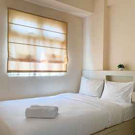 Bedroom 1 Comfortable and Modern Look 2BR Green Pramuka City Apartment By Travelio, Kantor Garuda Mas Pulo Gadung Hotels