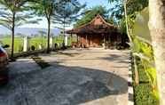 Exterior 2 VillaCantik Yogyakarta triple bed for six persons