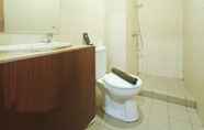 Toilet Kamar 3 Comfortable and Nice Studio at Vida View Makassar By Travelio