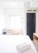 BEDROOM Cozy Living Studio Apartment at Pavilion Permata By Travelio