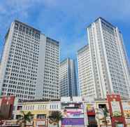 Bangunan 5 Modern Look Studio at M-Town Residence Apartment near SMS Mall By Travelio