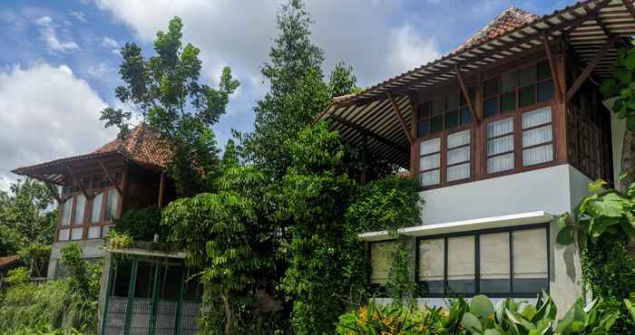 Lobi Omah Betakan Boutique Homestay