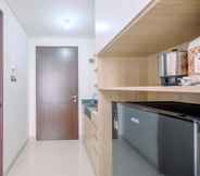 อื่นๆ 2 Fully Furnished with Cozy Design Studio Apartment at Transpark Cibubur By Travelio