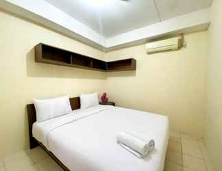 Kamar Tidur 2 Comfort Designed 2BR Apartment at Metropark Condominium Jababeka By Travelio
