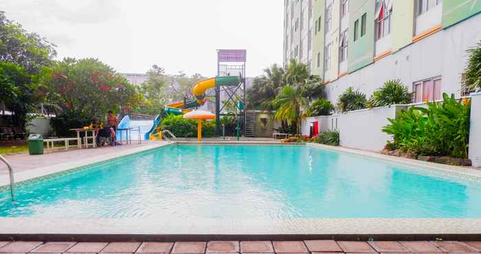 Kolam Renang Homey Studio at Dian Regency Apartment By Travelio