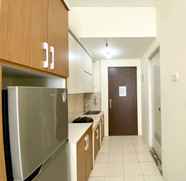 Lobi 3 Enjoy Living and Comfort Studio Room Sunter Park View Apartment By Travelio