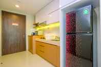 Others Spacious and Cozy Living Studio at 28th Floor Kemang Village Apartment By Travelio