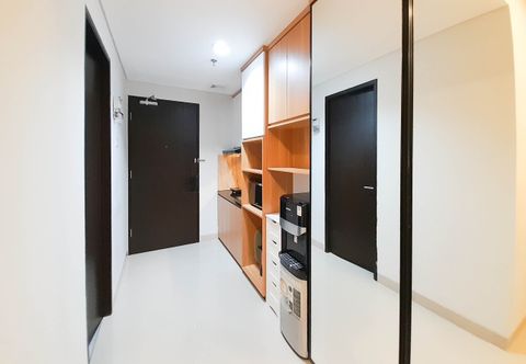 Lobi Cozy Designed Studio Apartment at Patraland Amarta By Travelio