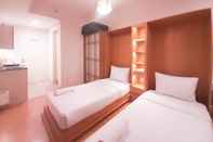 Bilik Tidur Cozy and Elegant Studio Barsa City Apartment By Travelio