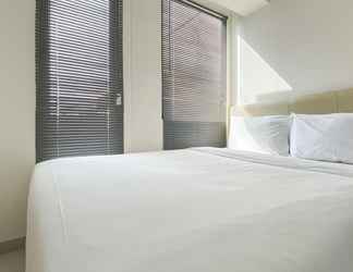 Kamar Tidur 2 Simply and Cozy Studio Room at Osaka Riverview PIK 2 Apartment By Travelio