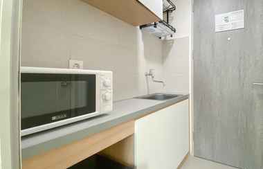 Lobi 2 Simply and Cozy Studio Room at Osaka Riverview PIK 2 Apartment By Travelio