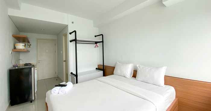 Bedroom Comfot Studio Apartment at 28th Floor Patraland Urbano By Travelio