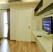 ล็อบบี้ 3 Homey 1BR Apartment at Parahyangan Residence By Travelio