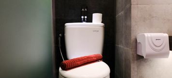 In-room Bathroom 2 Homey 1BR Apartment at Parahyangan Residence By Travelio