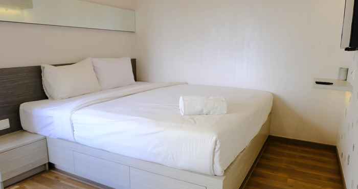 ห้องนอน Homey 1BR Apartment at Parahyangan Residence By Travelio