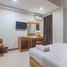 Hotel Yehezkiel Surapati Mitra RedDoorz 1, Hotel Terve Chocolate