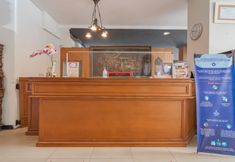 Lobi 7 Hotel Yehezkiel Surapati Mitra RedDoorz