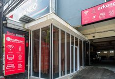 Exterior 2 RedDoorz @ Arkana Seturan Pakuwon Mall