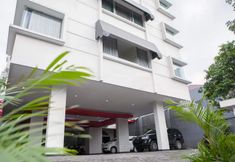 Luar Bangunan 6 RedDoorz near Trans Studio Mall 3