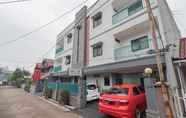 Exterior 7 RedDoorz Plus @ Buah Batu